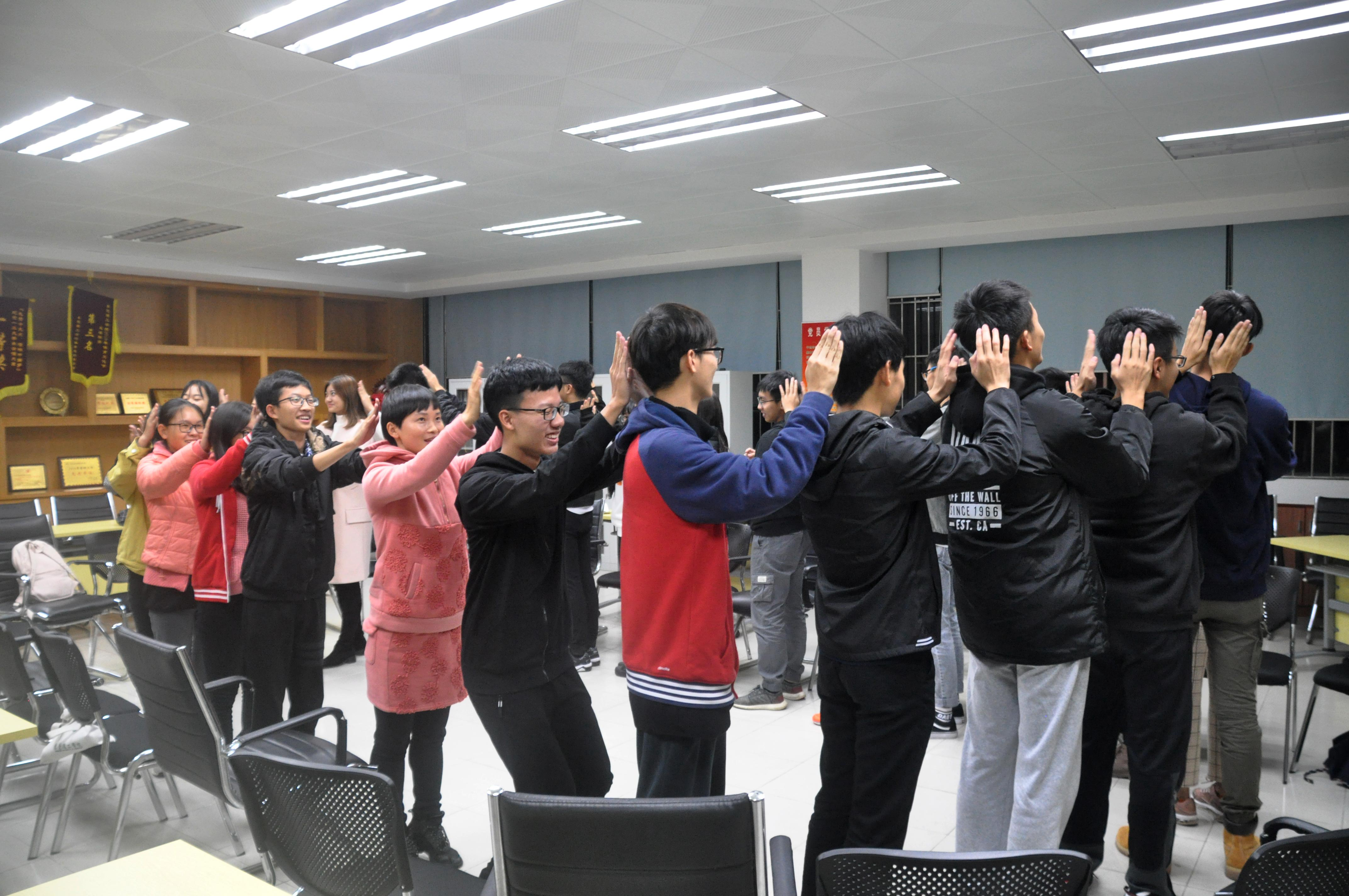化能学院举行第八期心角落活动2.png